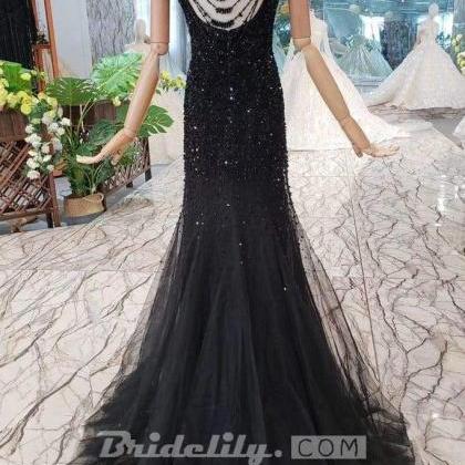 Black Mermaid Tulle Prom Dress With Sequins..