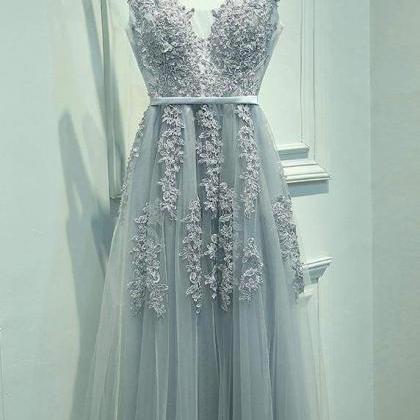 A-line V-neck Sleeveless Tulle Prom With Lace..
