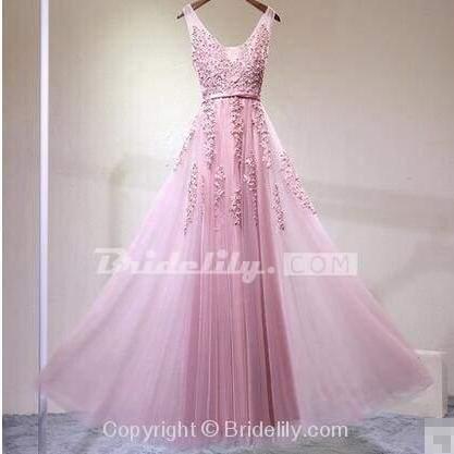 A-line V-neck Sleeveless Tulle Prom With Lace..