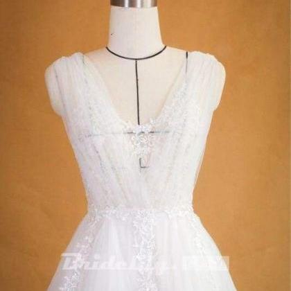 Bridelily Ruffle Applqiues Tulle A-line Wedding..