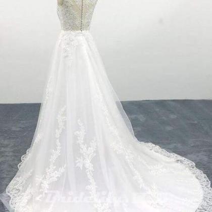 Elegant Appliques Tulle A-line Wedding Dress