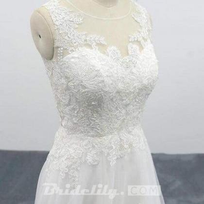 Elegant Appliques Tulle A-line Wedding Dress