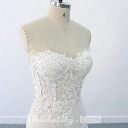 Appliques Strapless Tulle Sheath Wedding Dress