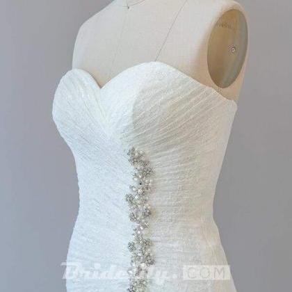 Chic Strapless Ruffle Lace Sheath Wedding Dress
