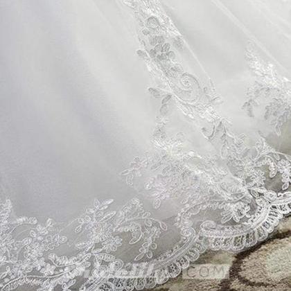 Chic Strapless Appliques A-line Tulle Wedding..