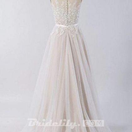 Floor Length Appliques A-line Tulle Wedding Dress