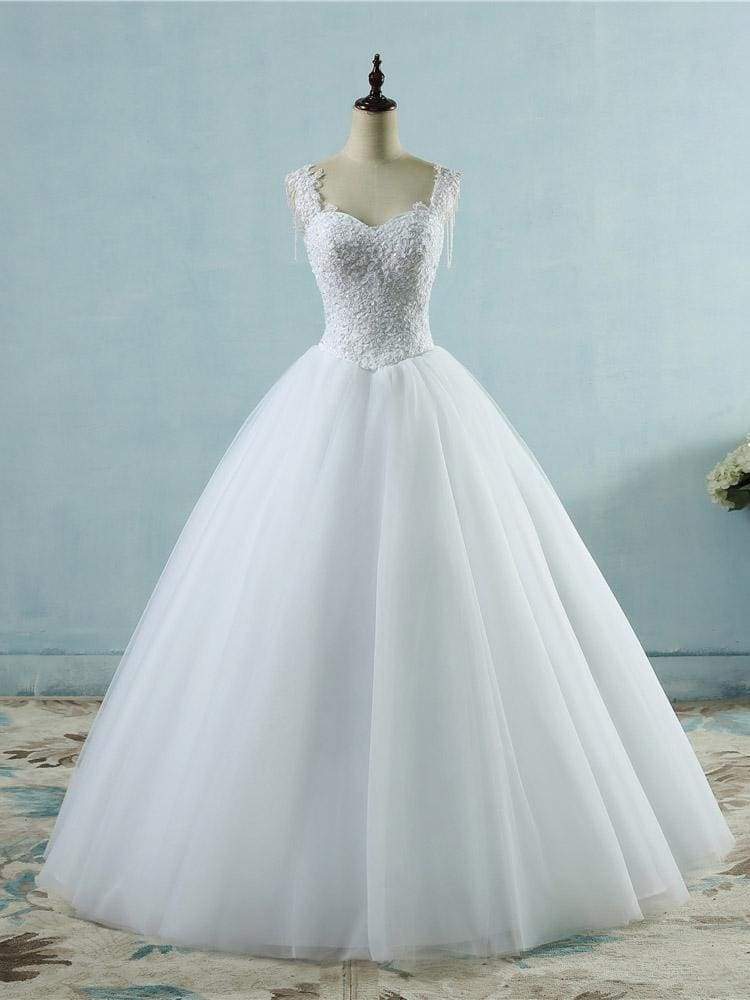 Appliques Lace-up Tulle Ball Gown Wedding Dresses