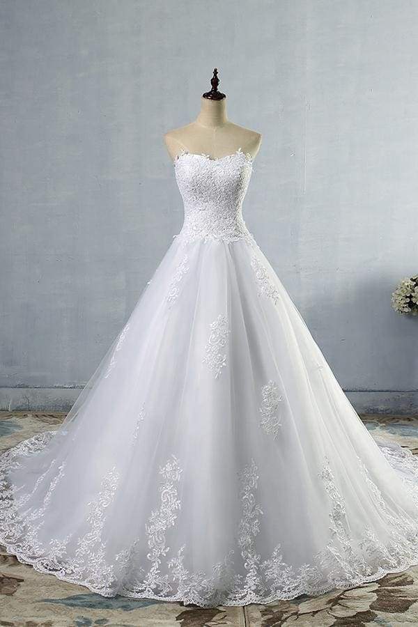 Chic Strapless Appliques A-line Tulle Wedding Dress